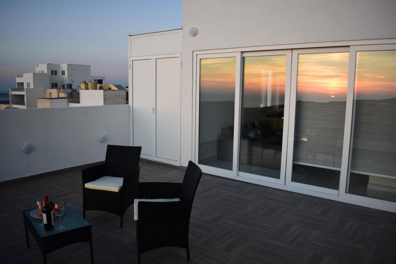 Sunset And Seaview Apartment -Brand New Меллиеха Экстерьер фото
