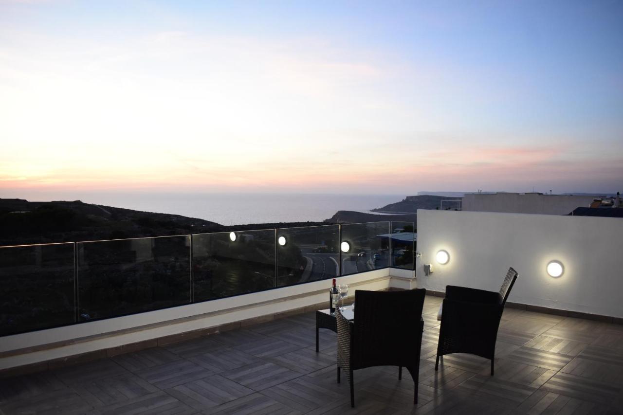 Sunset And Seaview Apartment -Brand New Меллиеха Экстерьер фото