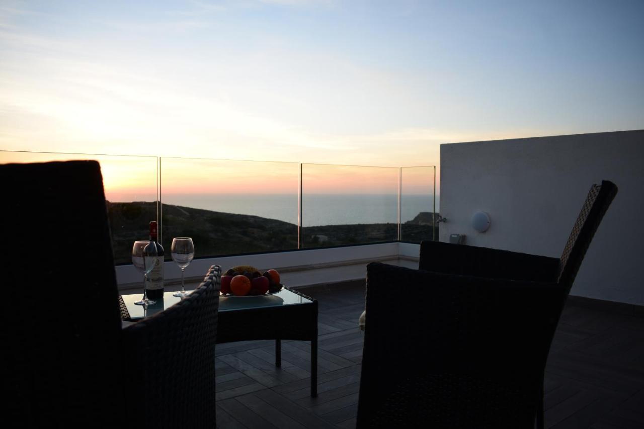 Sunset And Seaview Apartment -Brand New Меллиеха Экстерьер фото