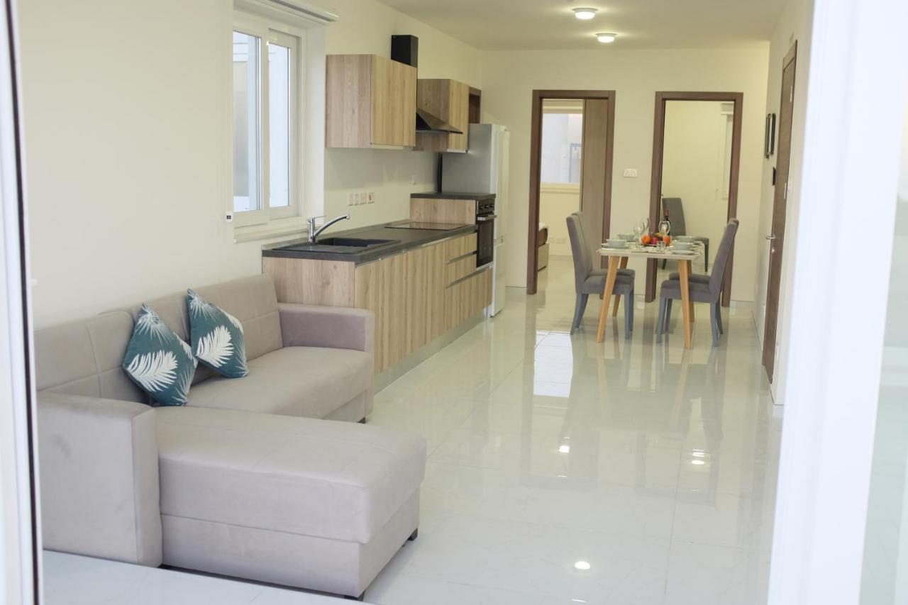 Sunset And Seaview Apartment -Brand New Меллиеха Экстерьер фото